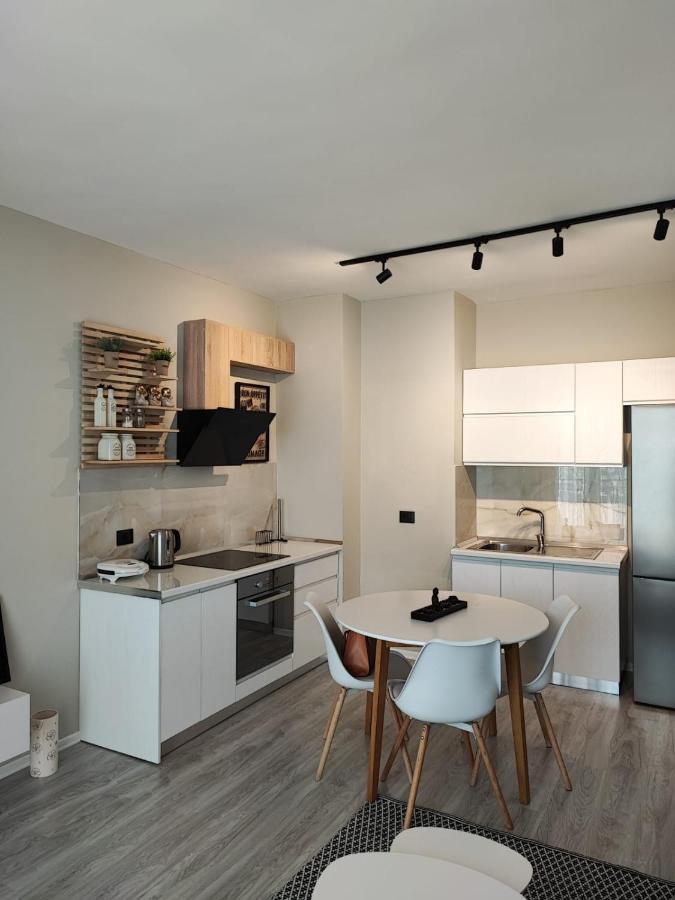 Cozy Central Tirana Apartments Esterno foto